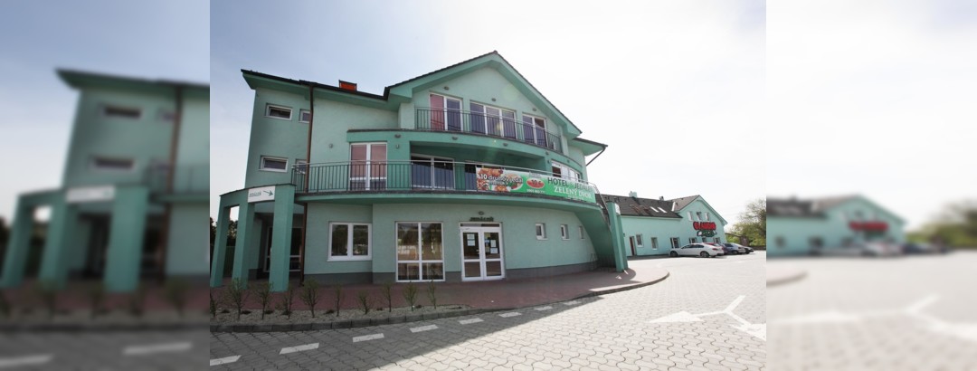 HOTEL ZELENÝ DVOR