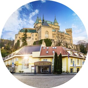 HOTEL POD ZÁMKOM